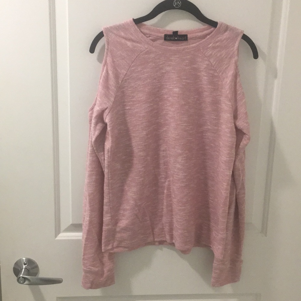 Derek ❤️ heart cold shoulder top - L